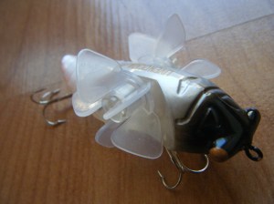 megabass daiwa live'n cicada