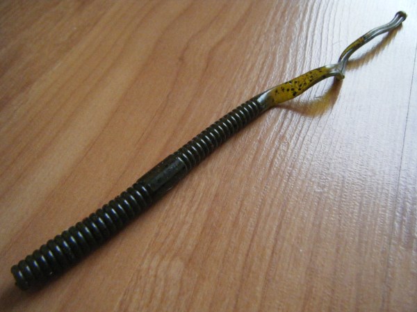 xcite raptor tail worm